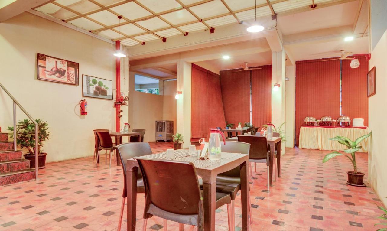 Treebo Iris Suites Pune Exterior photo